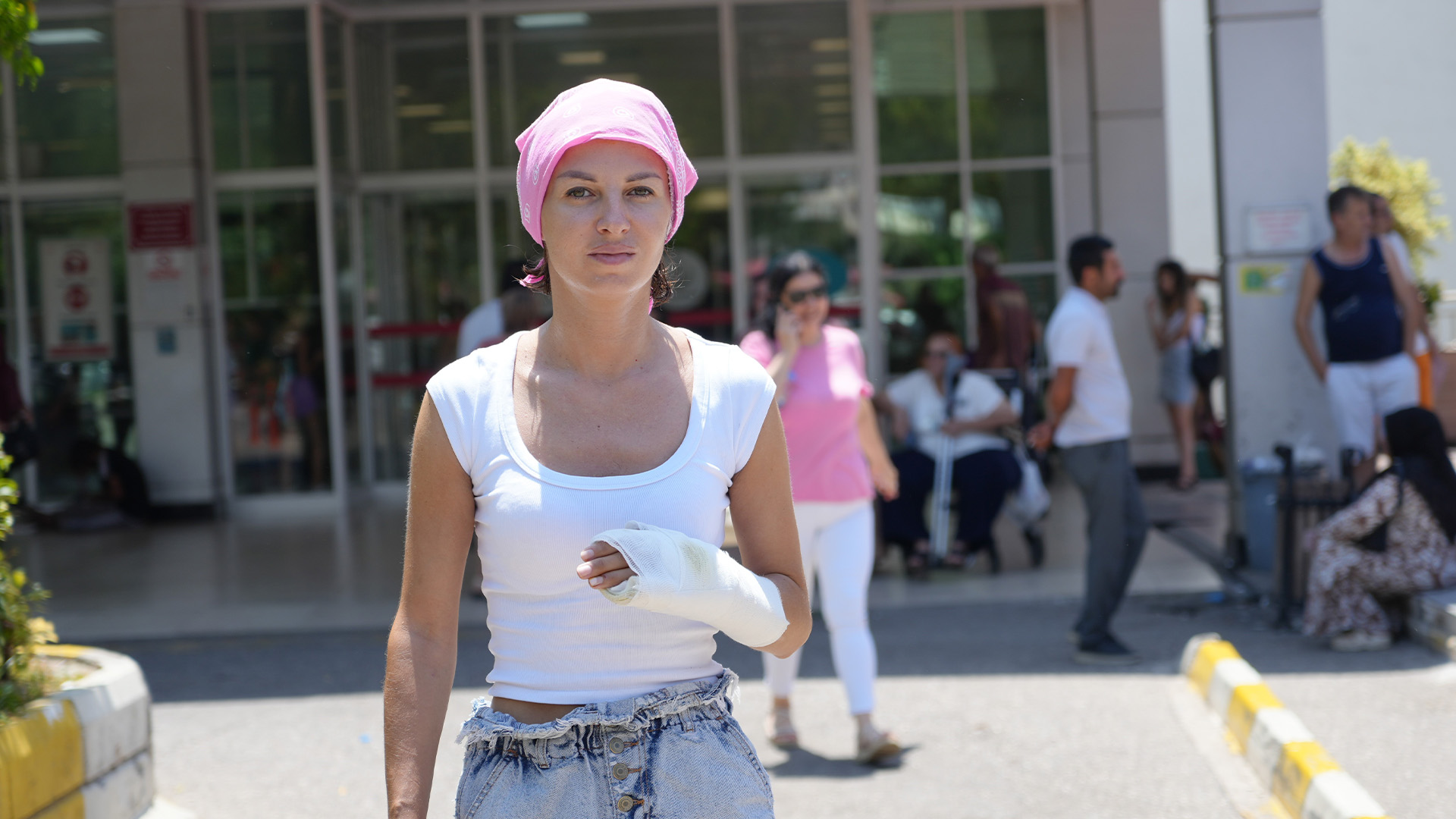 Esinesopaylasaldirdi