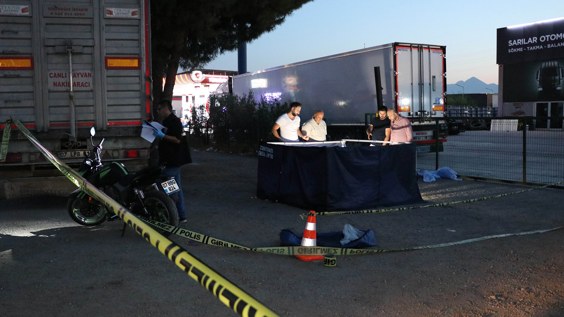 Esinioldurensanikhakimkarsisinda