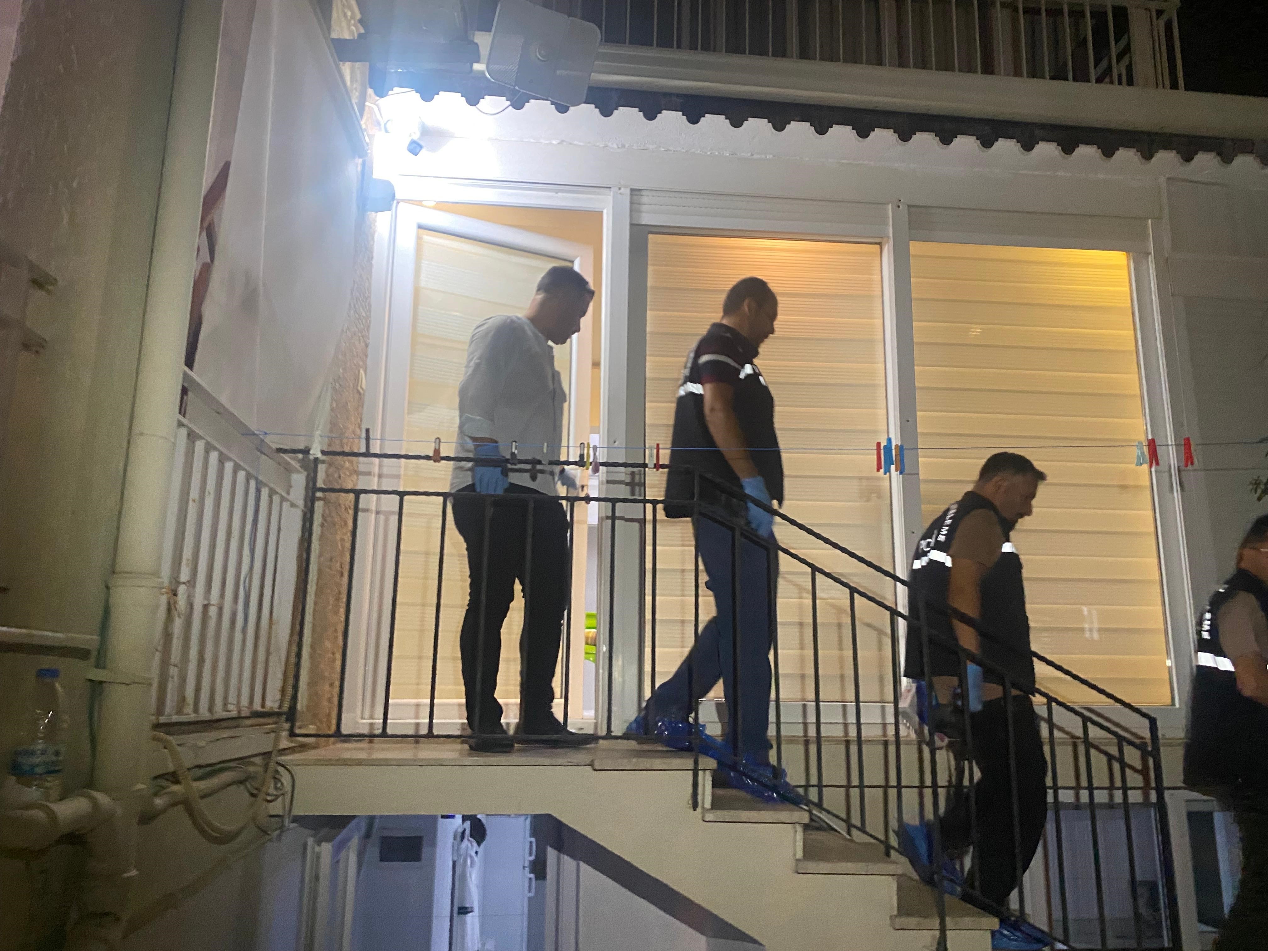 Eskiesiniesarplabogdupoliseteslimoldu