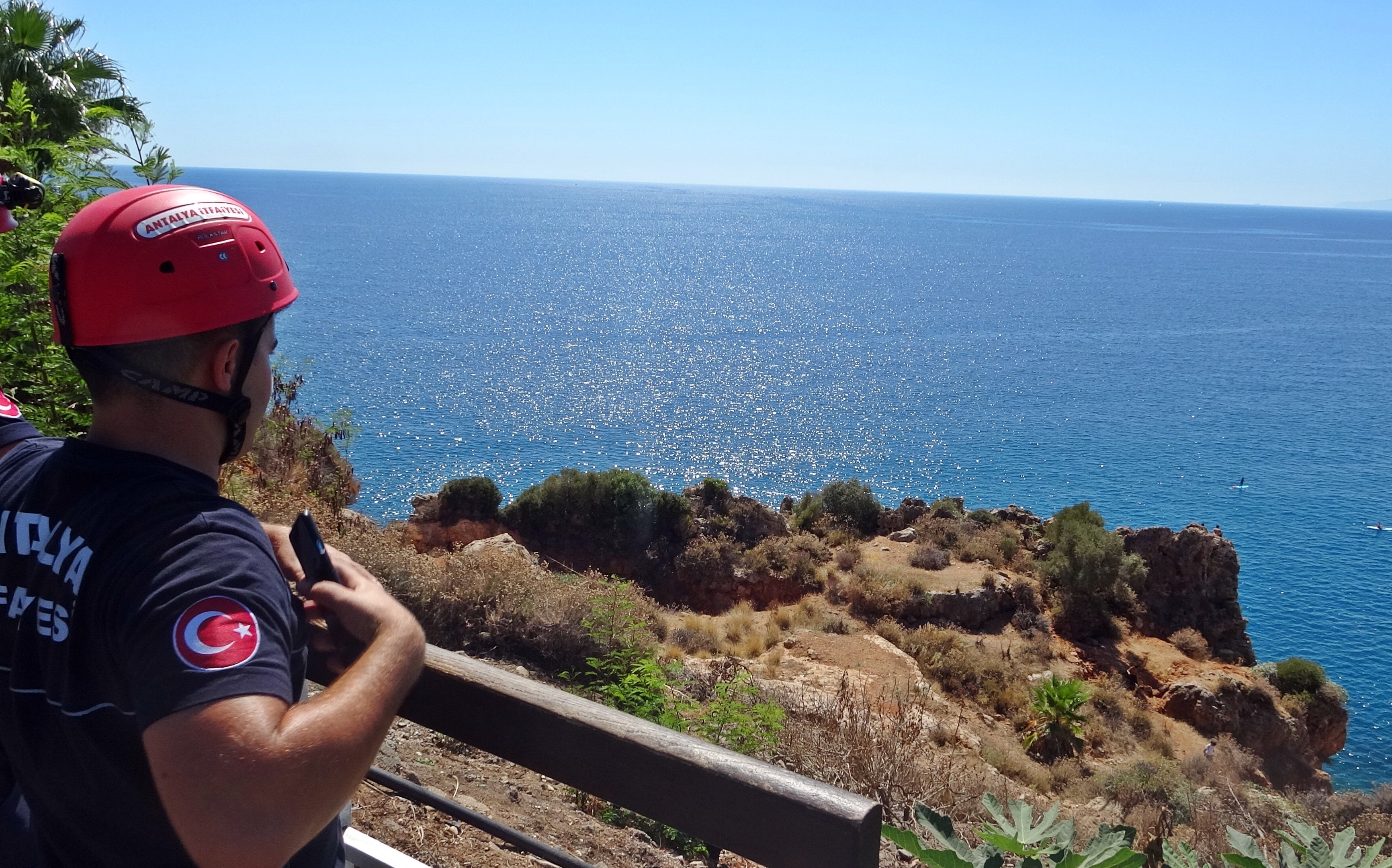 Falezlerdenatlamayacalistilar