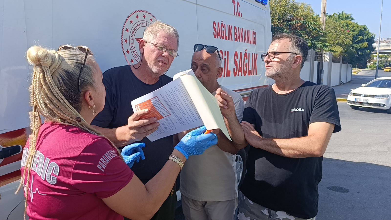 Hastaneyegitmekistemediekiplerletartisti