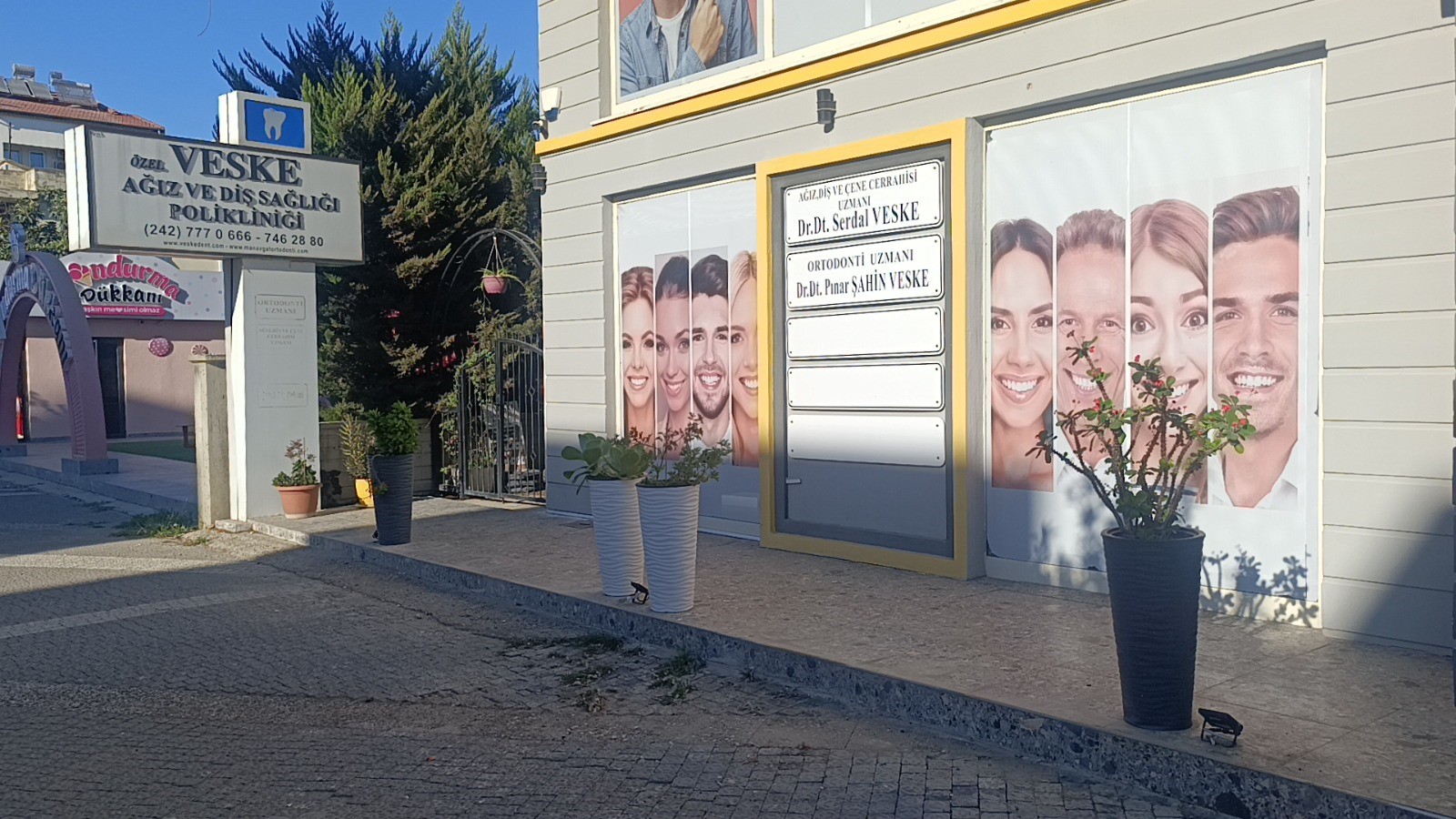 Hirsizligindabukadaricicekcalarkenkamerayayakalandi