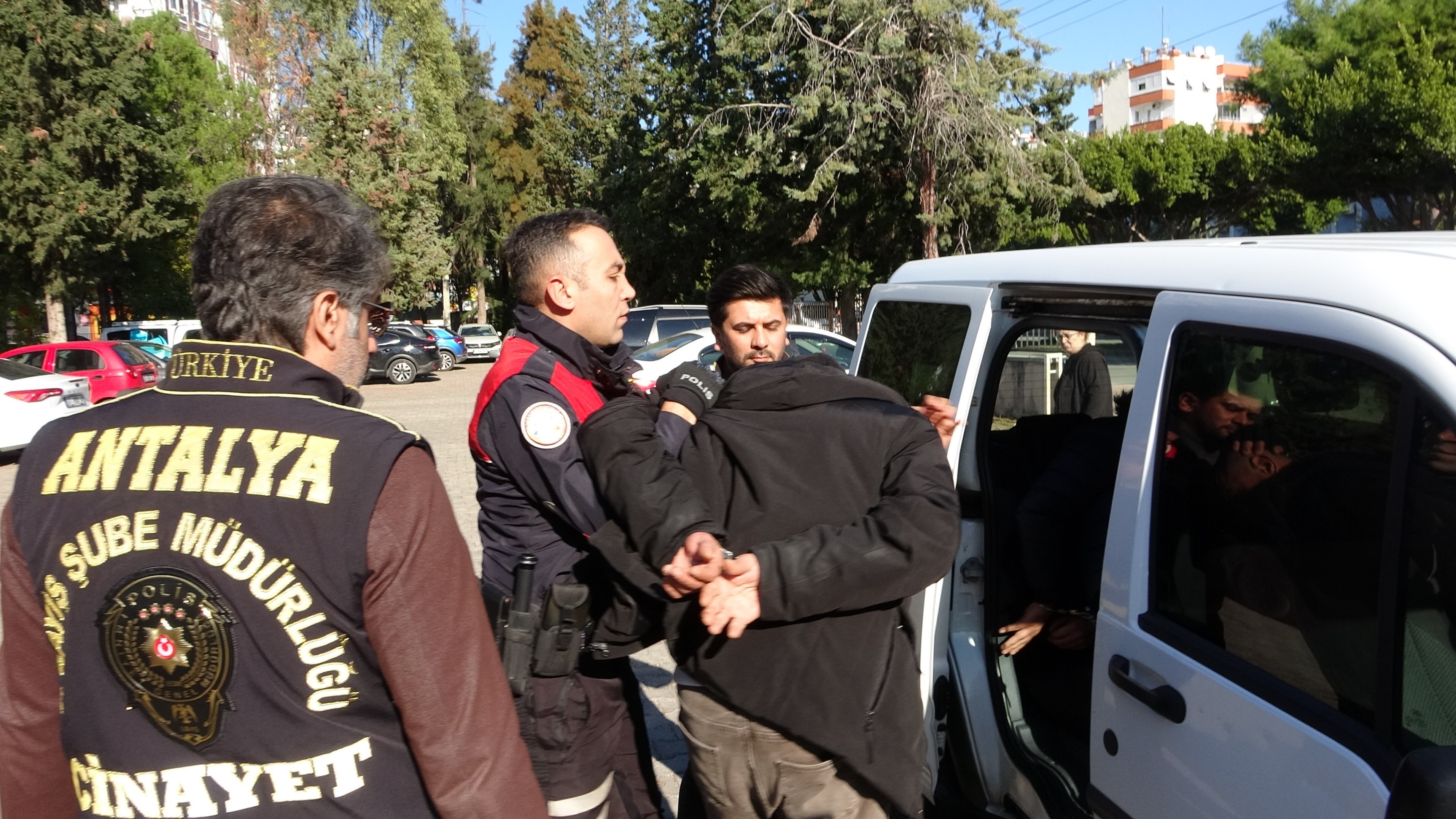 Ikincidurusmadaneleryasandi