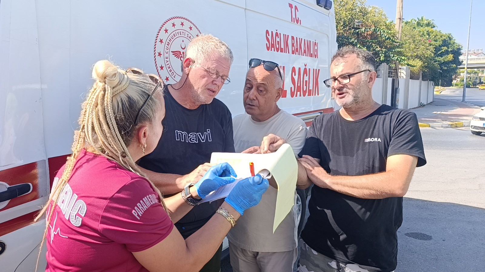 Kazadansonraimzadirencituristambulansireddetti