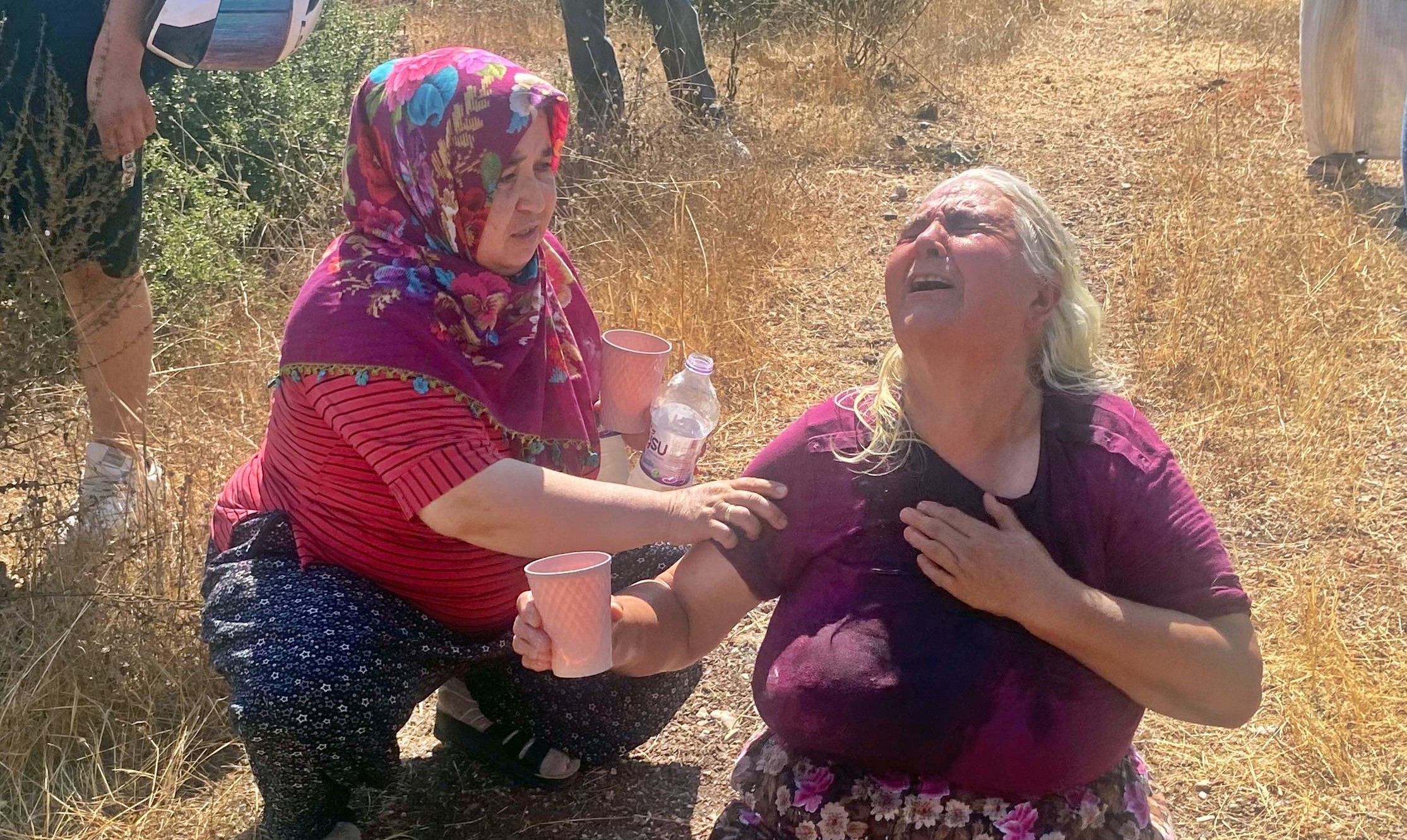 Komsugozyaslariylaiisyanettievsahibikundaklamadedi