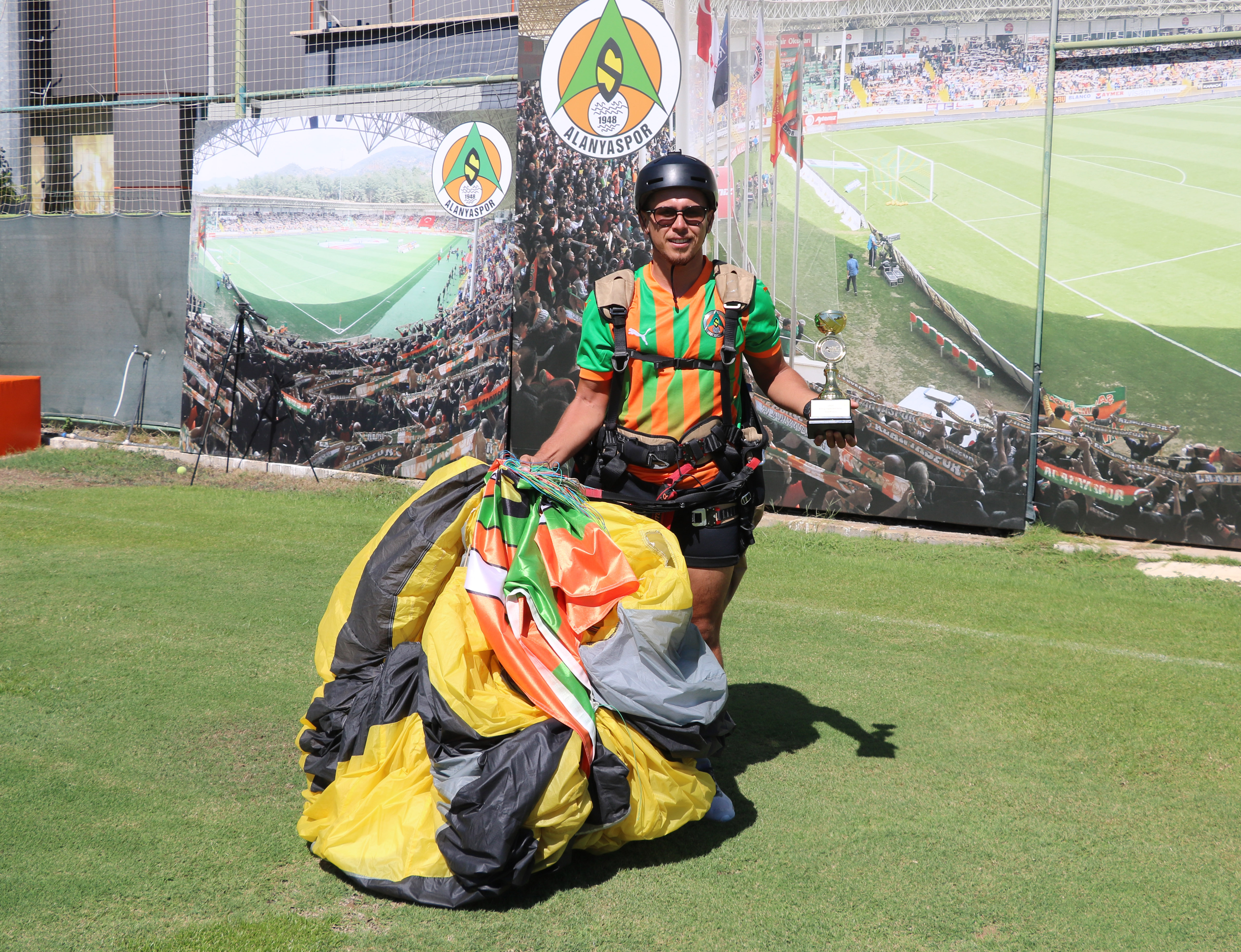 Millisporcudananlamlijest