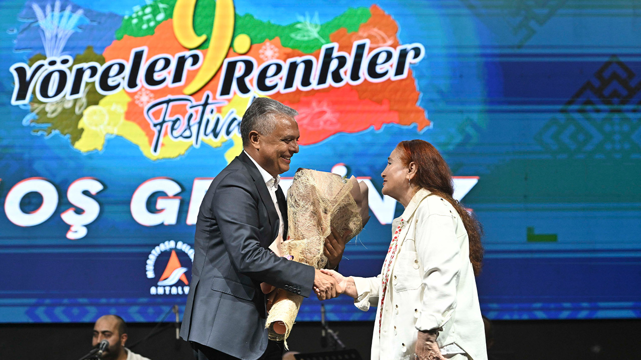 Muratpasayorelerrenklerfestivali