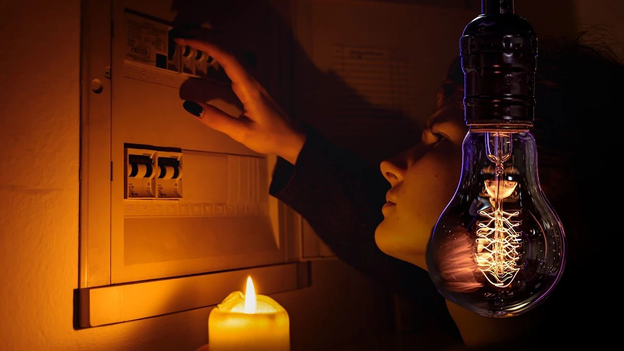 Planlıelektrikkesintisi-13