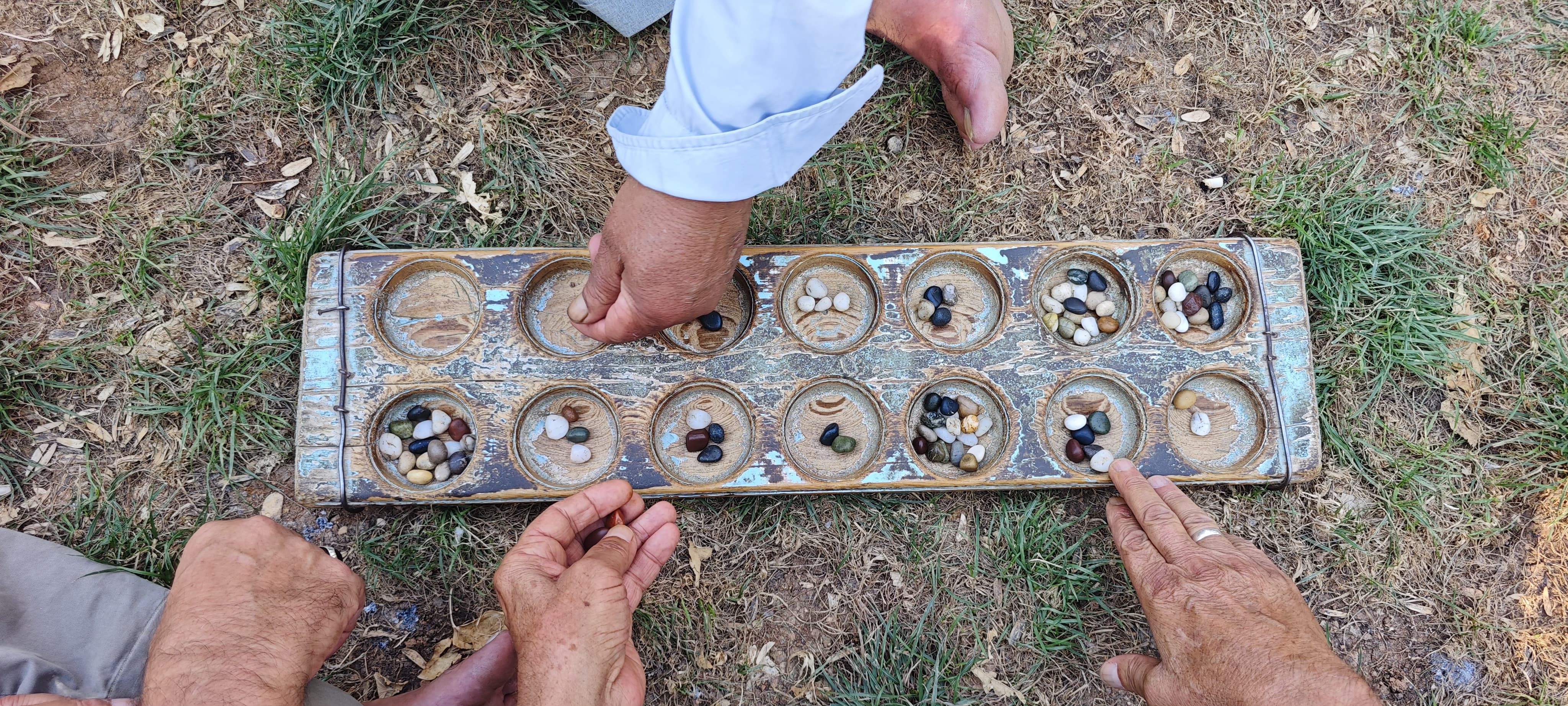 Sabahtanaksamakadaroynuyorlar