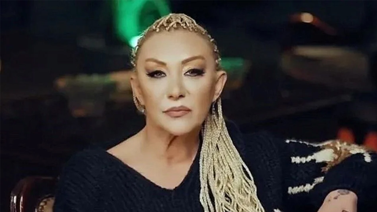 Sanatcigulluhayatinikaybetti