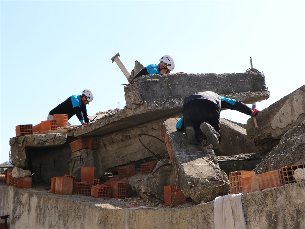 Sdudepremecankurtaracakakıllıcihazhayatkurtaracak