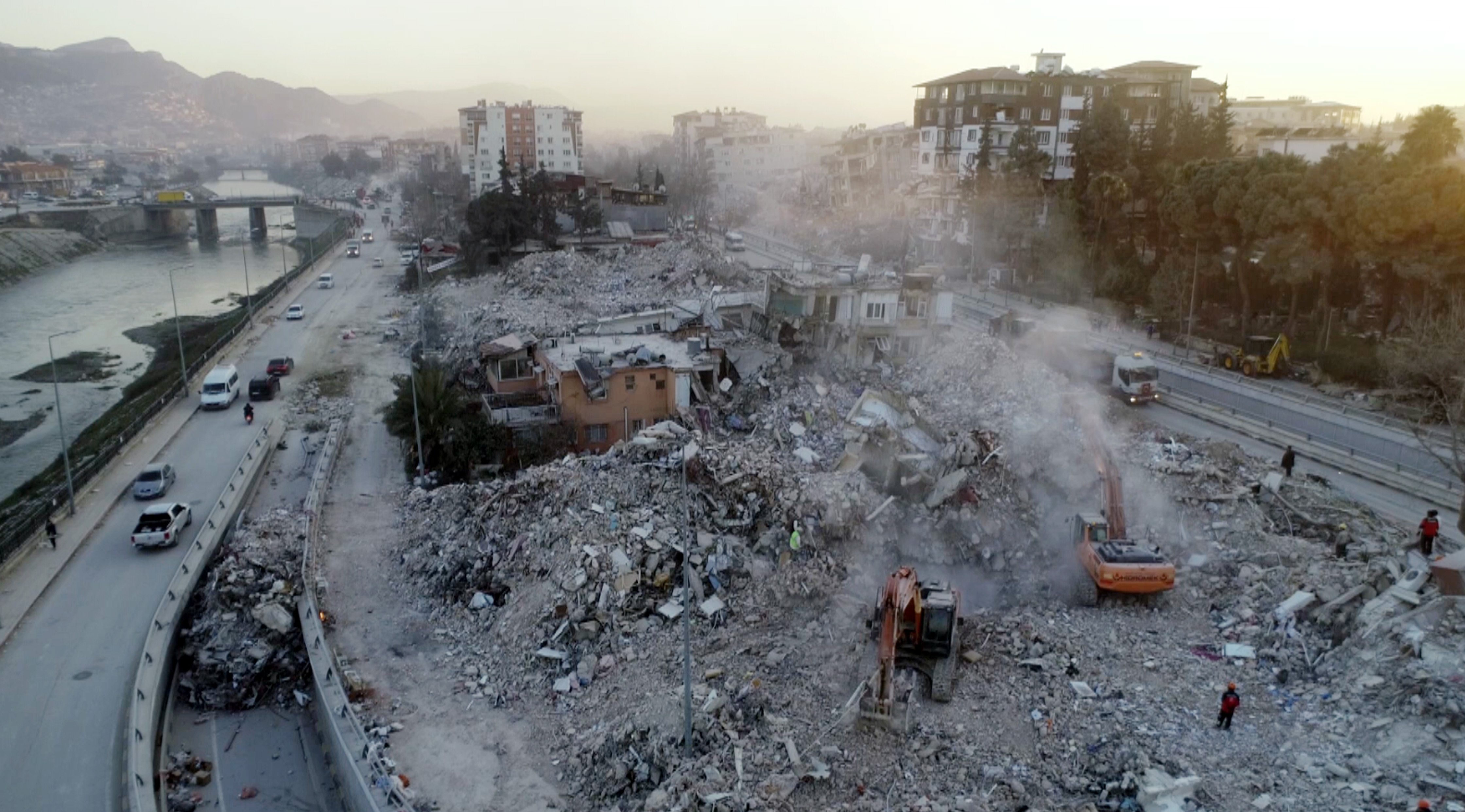 Turkiyenindepremverileriaciklandi