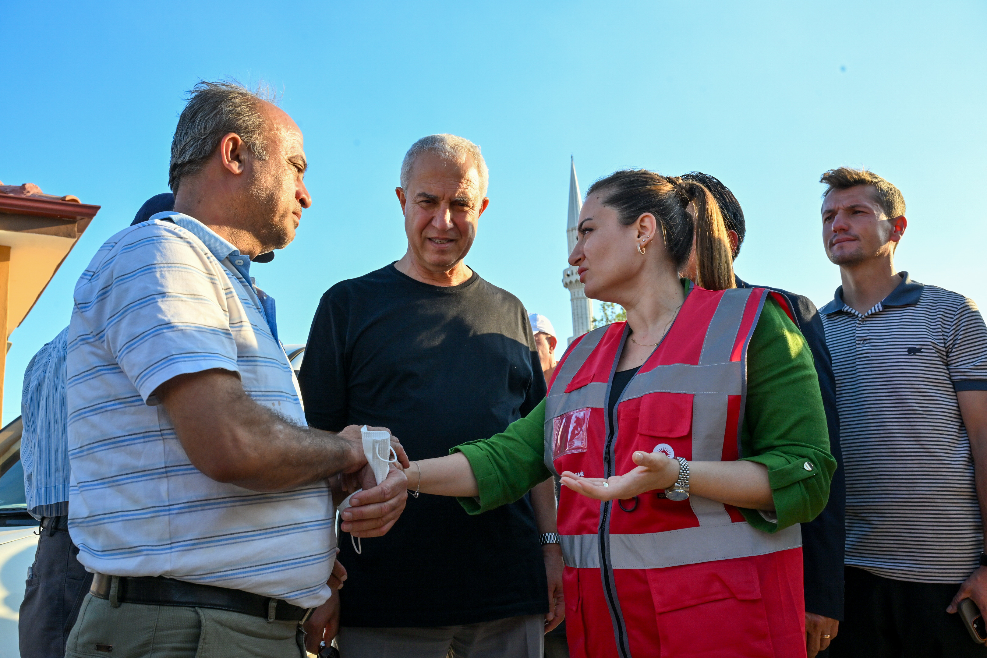 Vekilozdemirdenyanginbolgesineanlamliziyaret