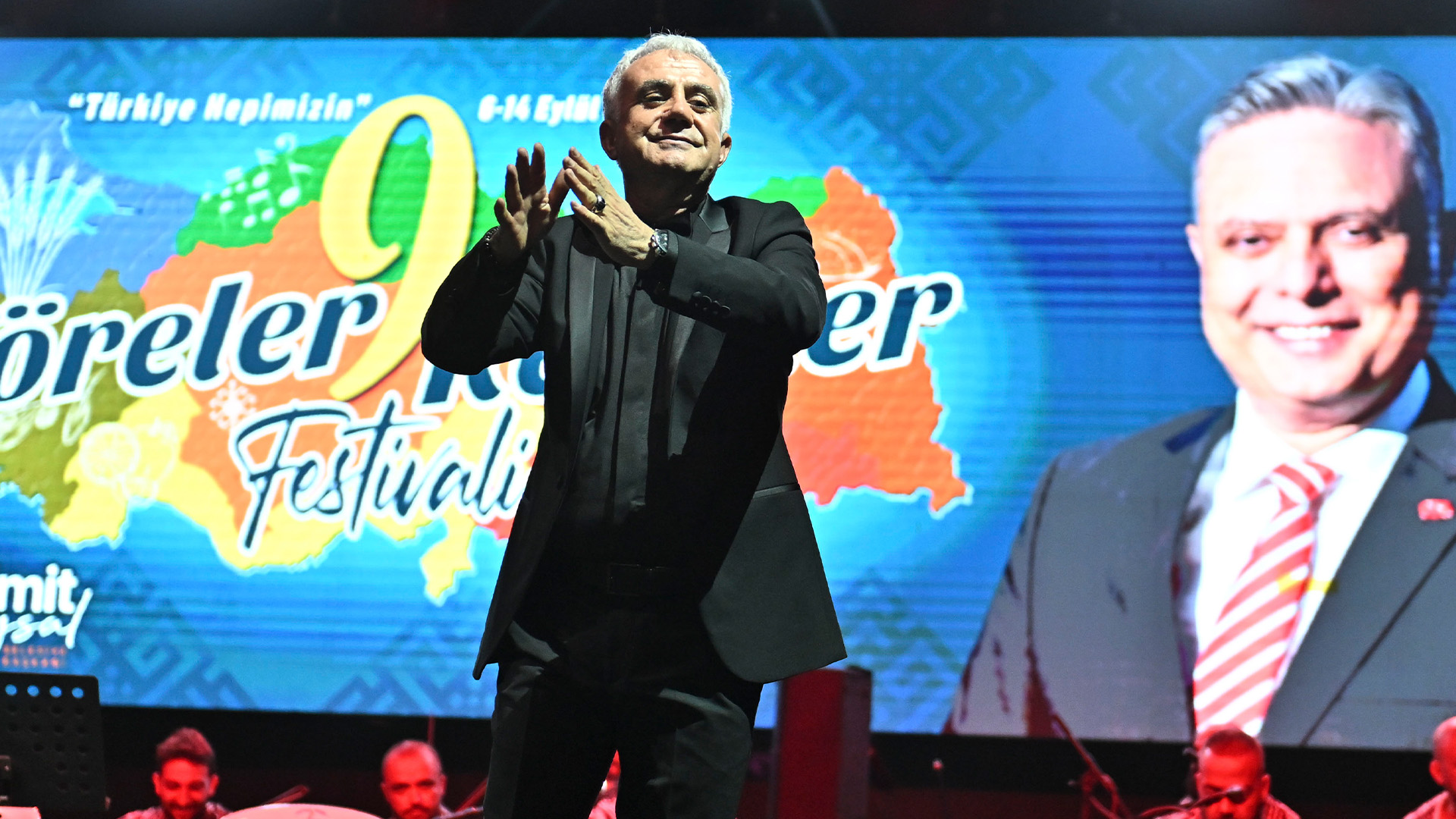 Yorelerrenklerfestivalidevamediyor