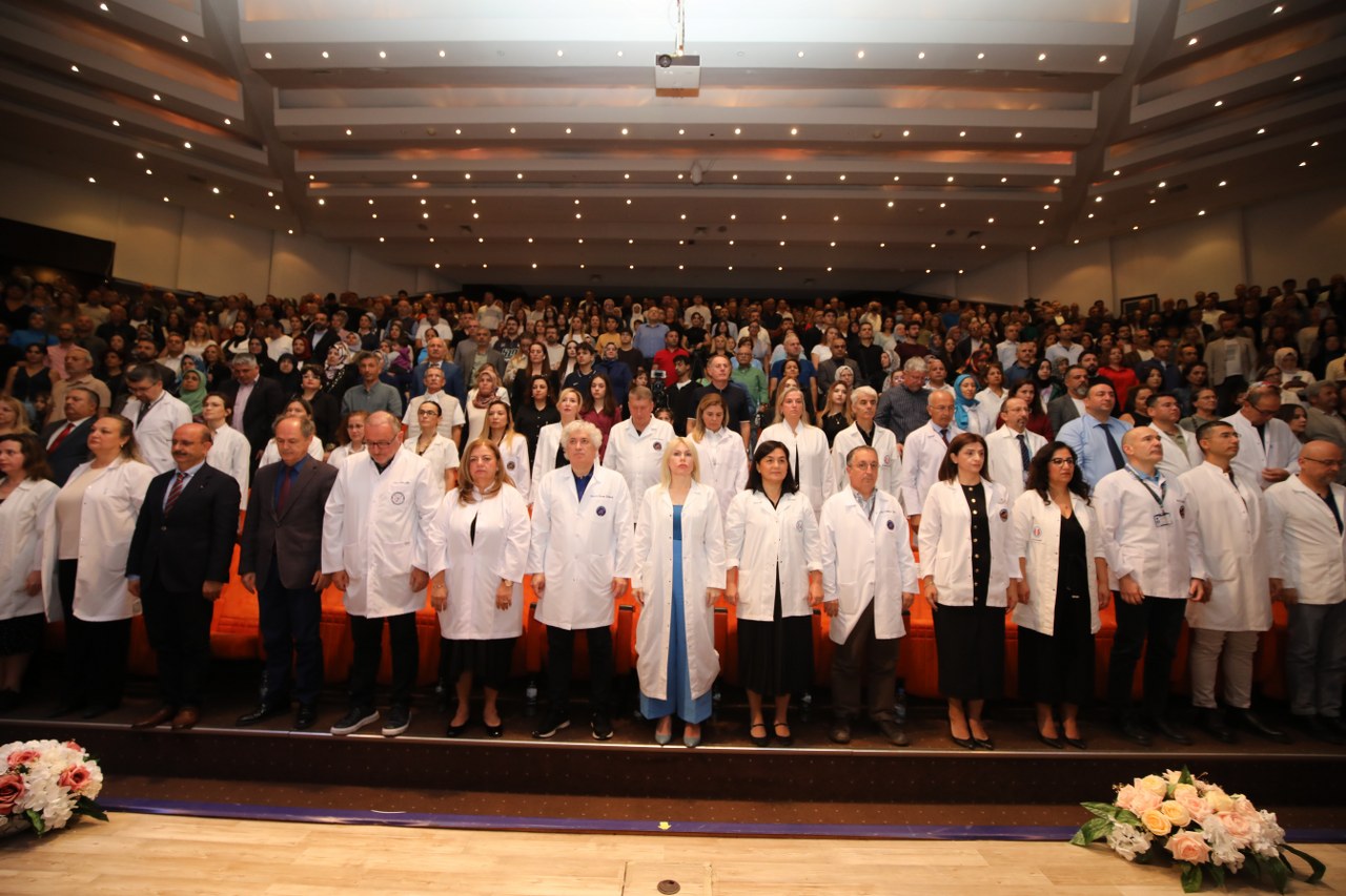 Akdenizuniversitesindeonlukgiyildi(1)