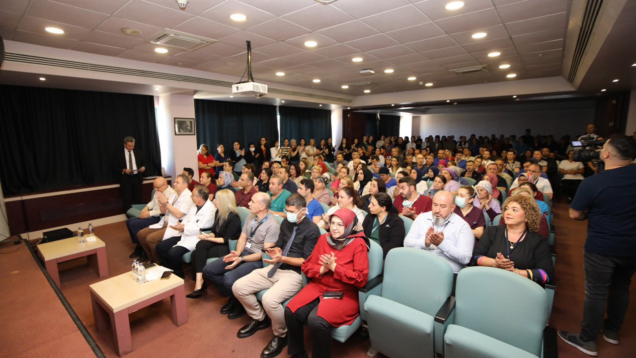 Akdenizuniversitesisaglikcalisanlarinatopluissozlesmesi