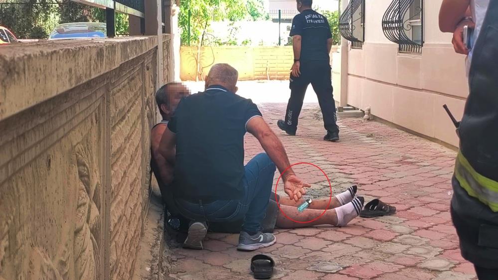 Antalyadabirsahıskendiniyakmayacalıstıkardesitarafındaniknaedildi-1