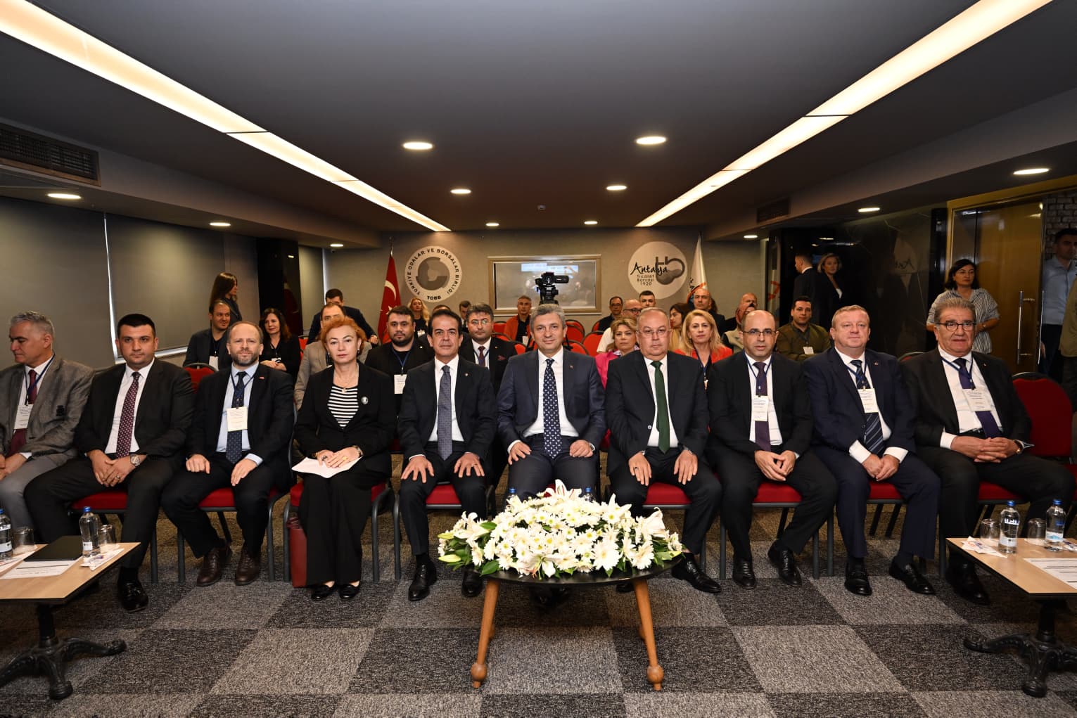 Antalyadacografiisaretliurunlercalistayibasladi