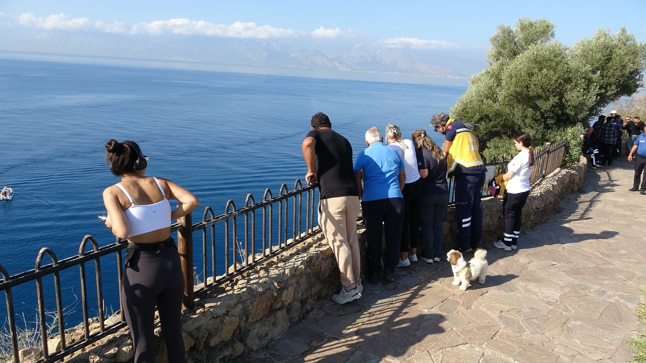 Antalyadakikorkuncolaypesdedirtti