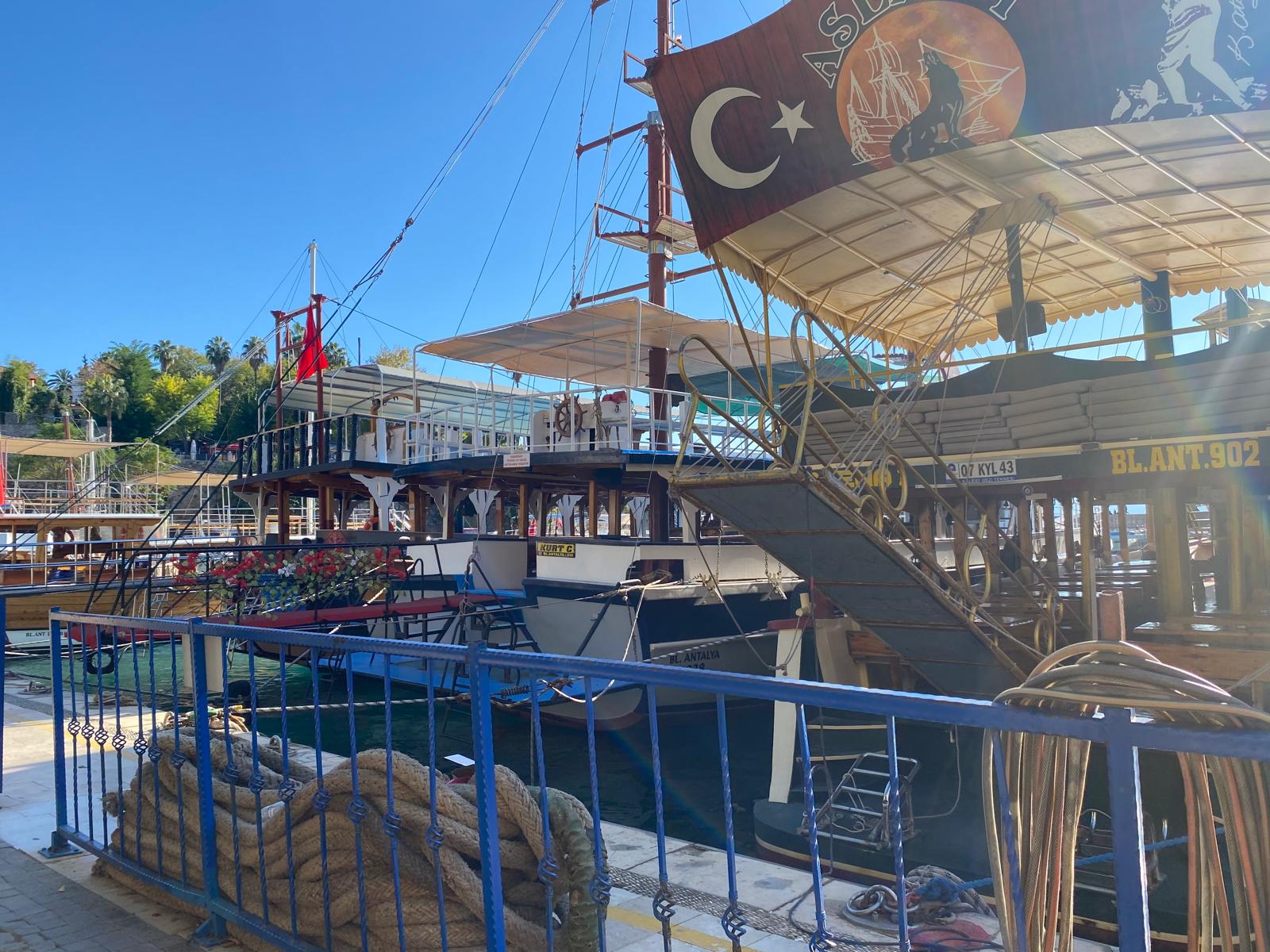 Antalyadatekneturlarıboskaldı