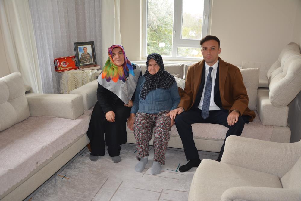 Bassavcikorkutelindesehitailesiniziyaretetti