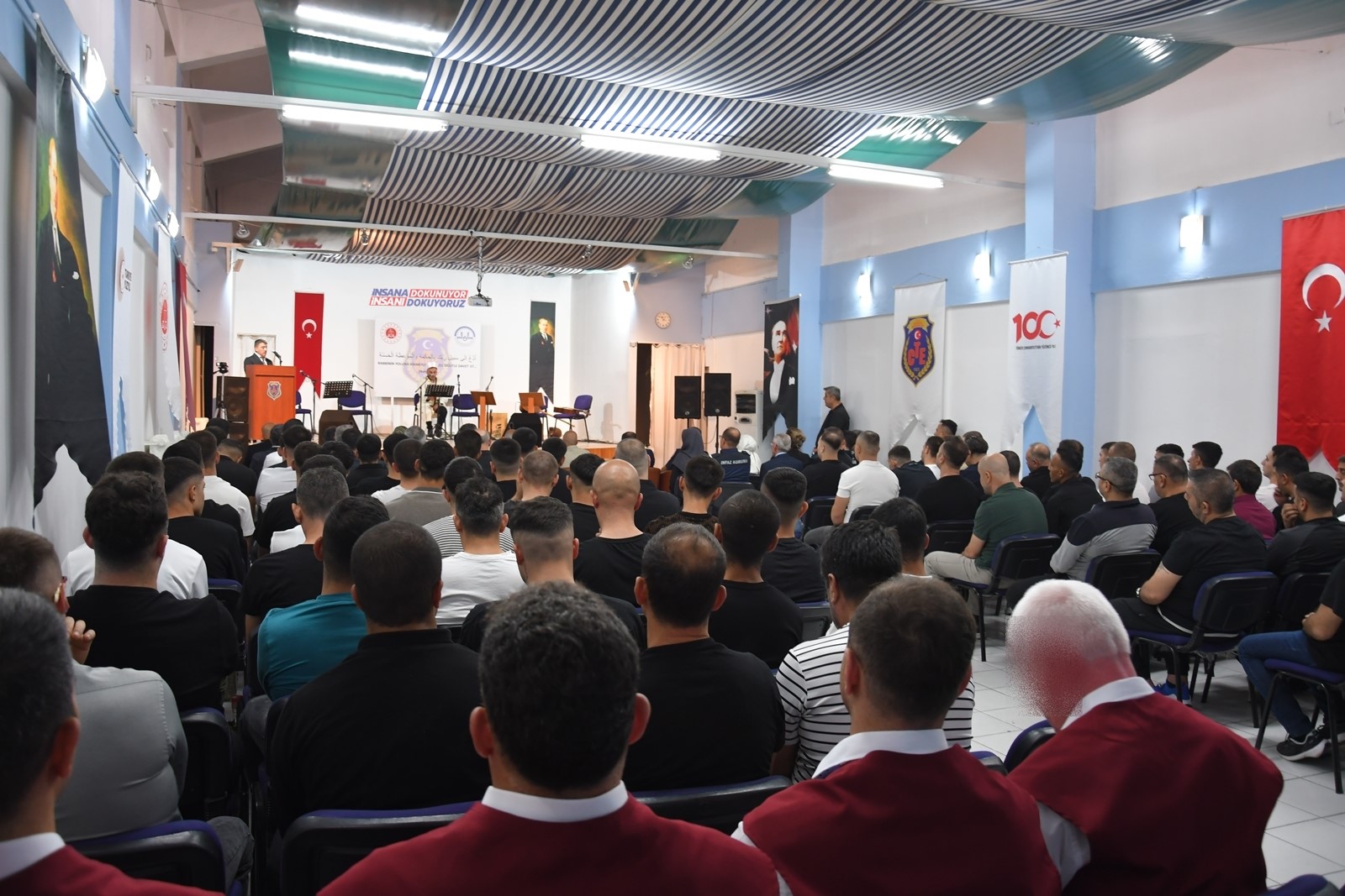 Cezaevindedineyoneldihafizoldu