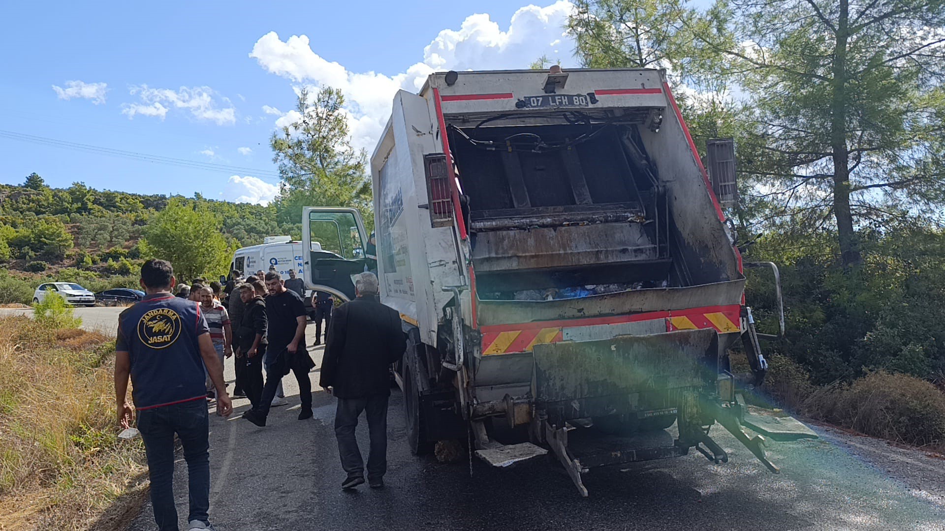 Copkamyonundaisarkadasinibogazindanbicakladi