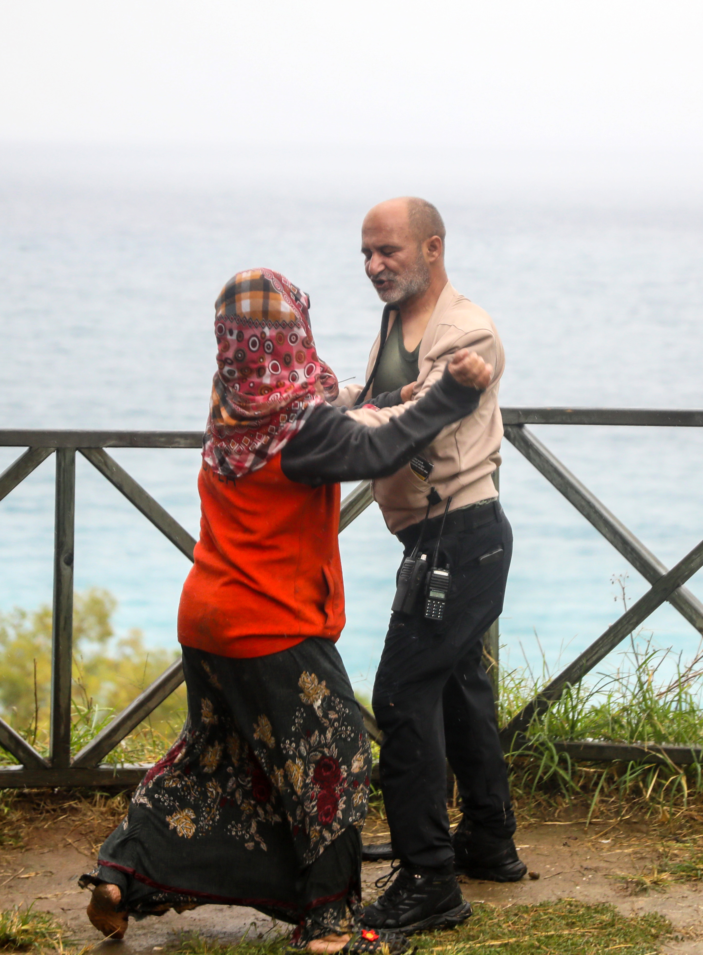 Falezlerdenhalatlakurtarildi