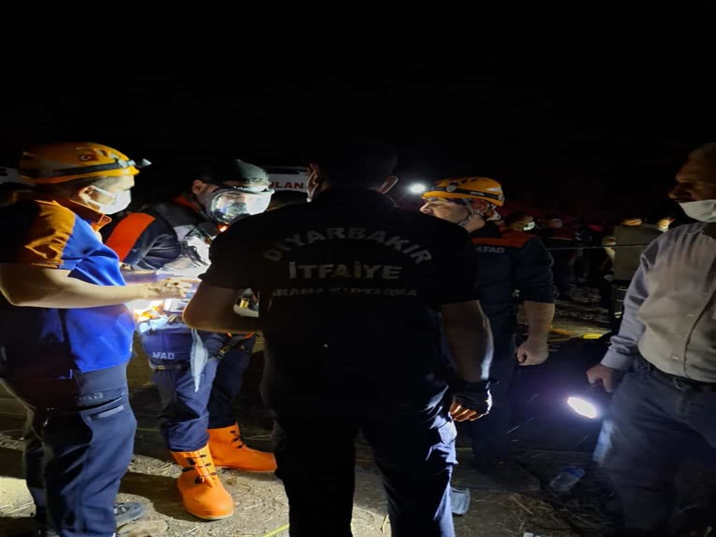 Girdiklerikuyudagazdanzehirlendiler