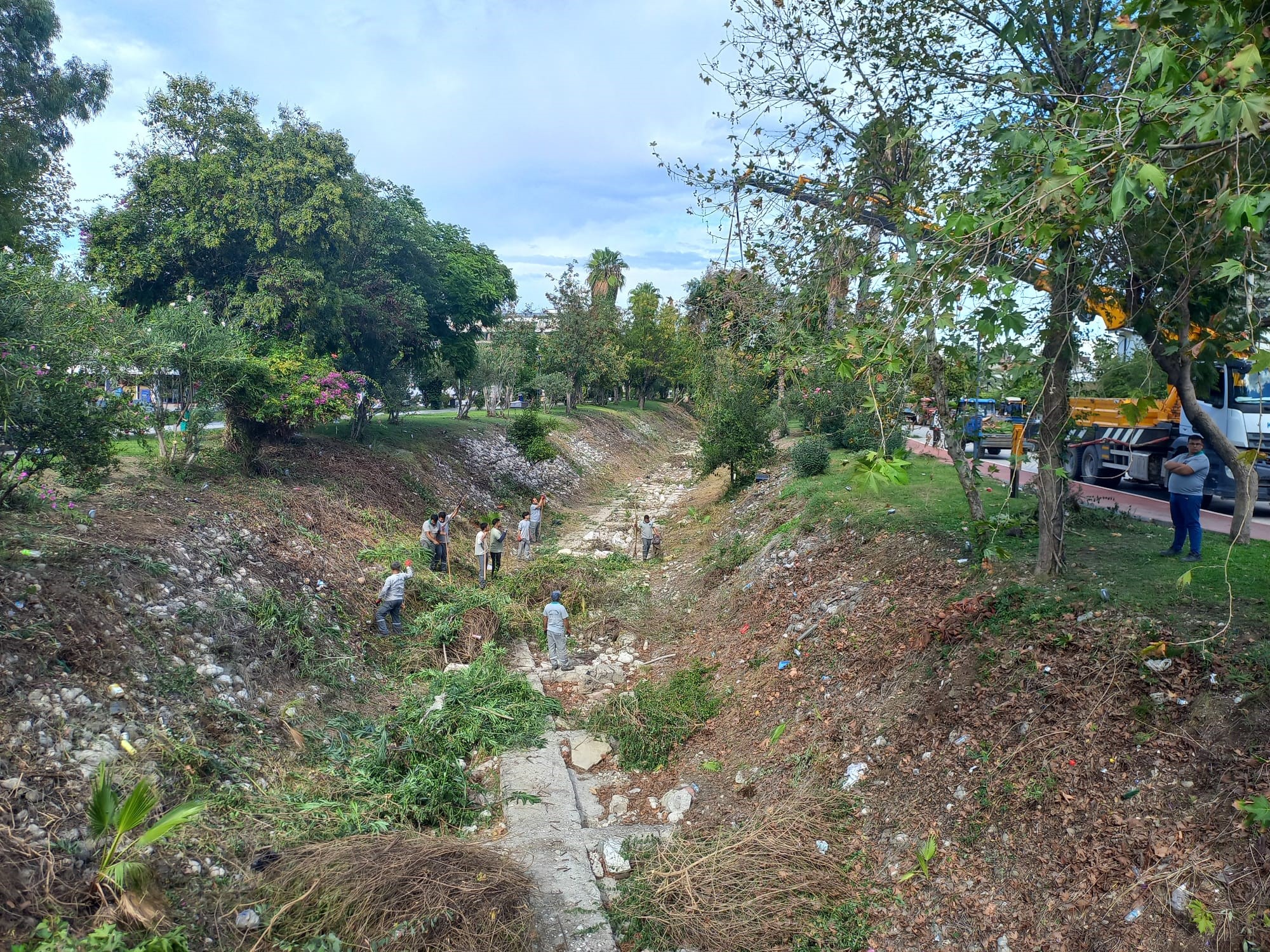 Kemerdederelertemizleniyor