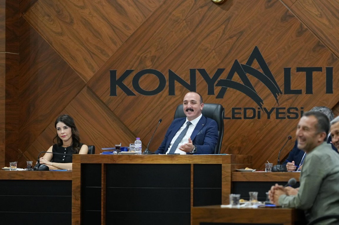 Konyaaltimuhtarlarmeclisi