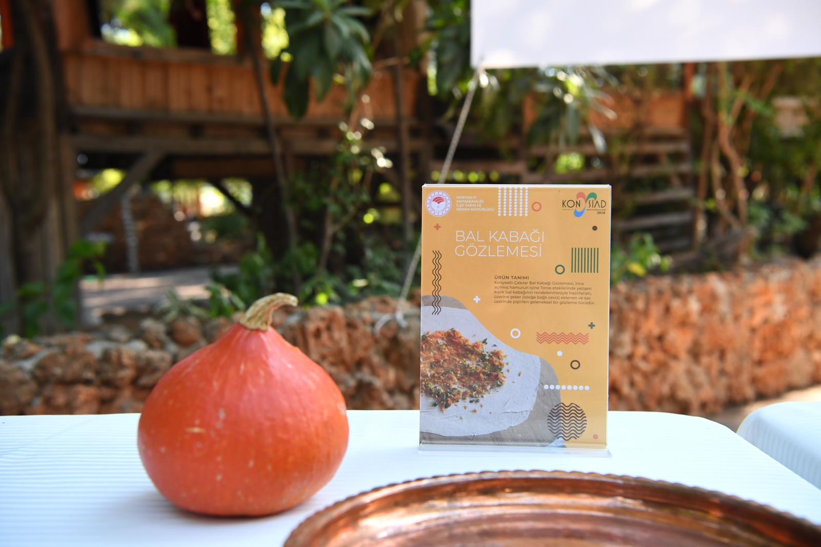 Konyaaltindablinmeyenurunleryenidengunyuzunecikti