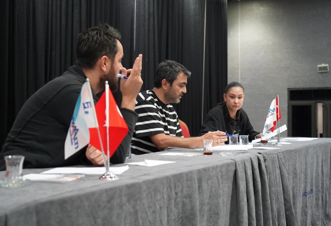 Kulturatesiyenidenyaniyor300Adaysahneicinyaristi