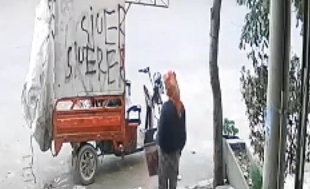 Manisadasanayisitesindekihırsızlıkanlarıkamerada