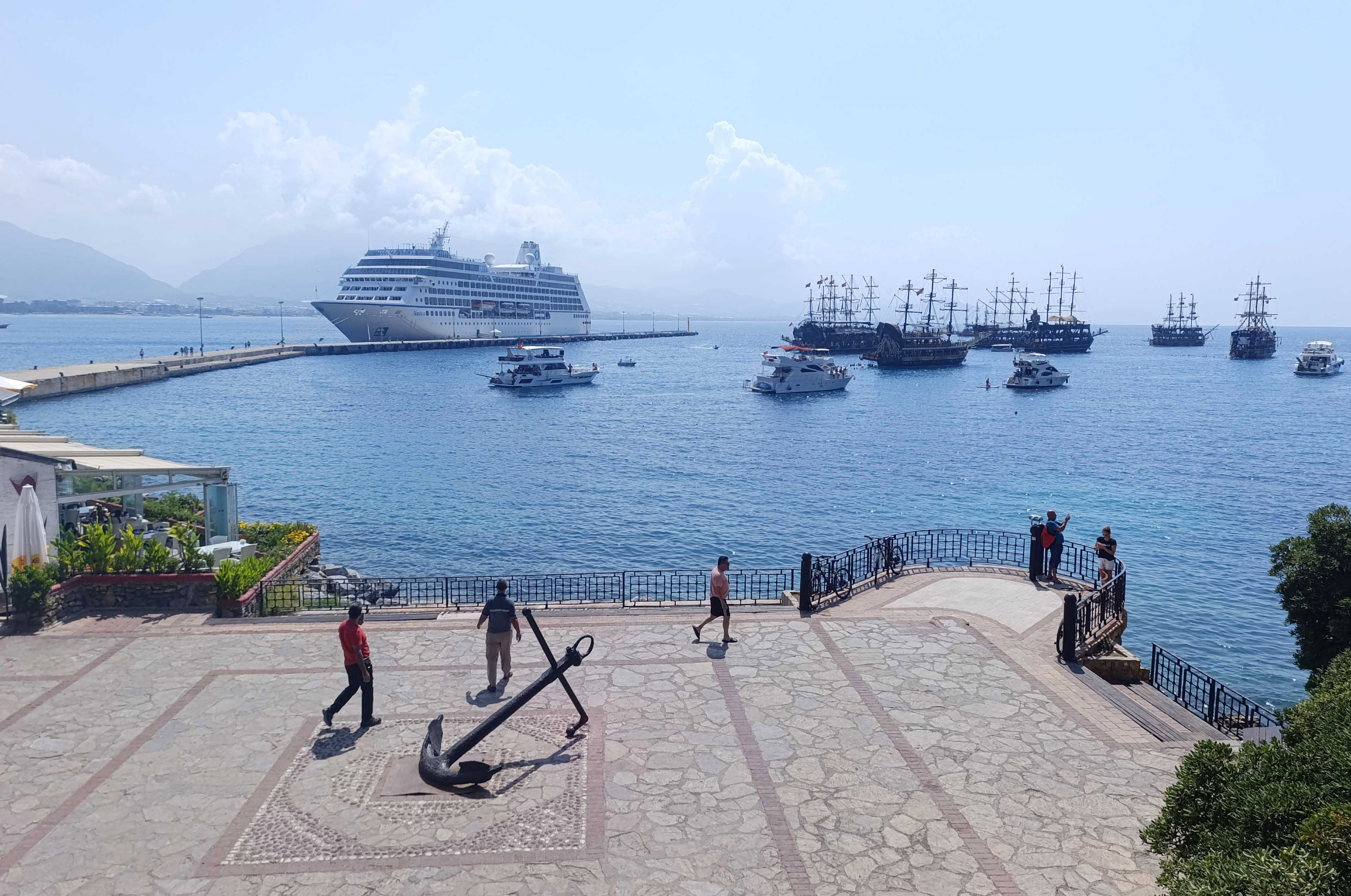 Milyonlarcayolcutasiindi