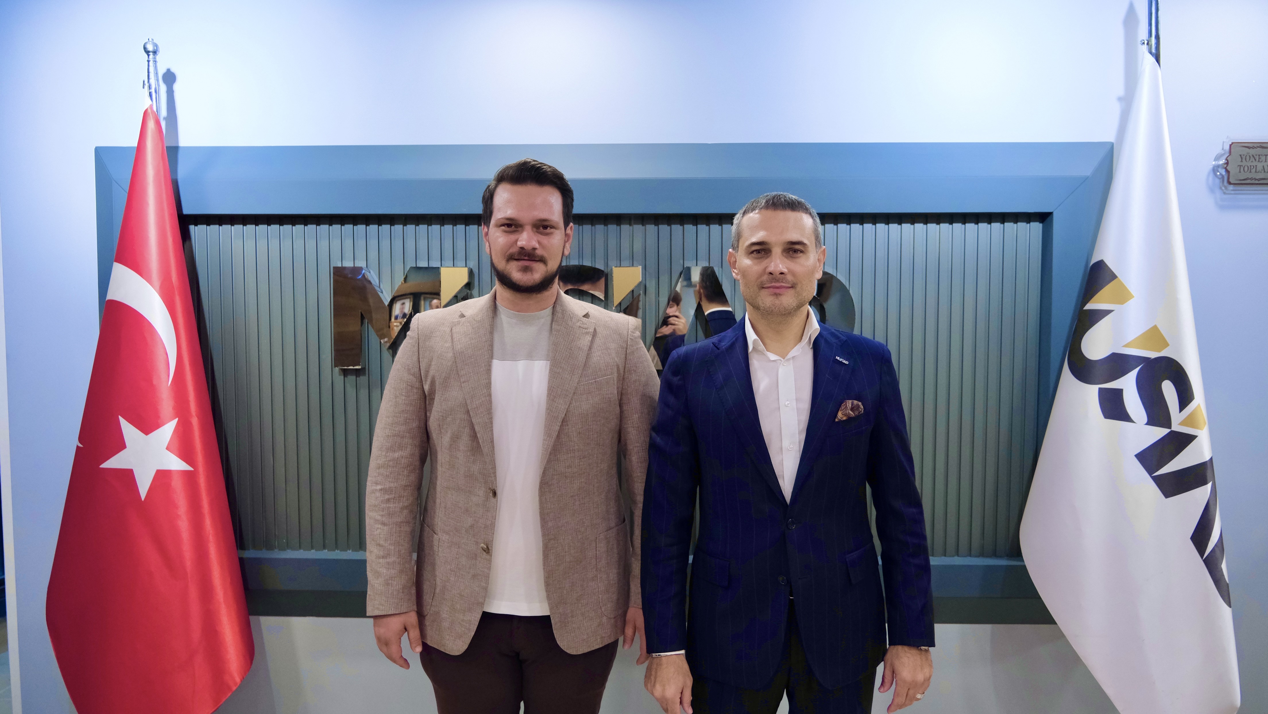 Musiadbaskanideneyimlerinigencnesillerlepaylasti(2)