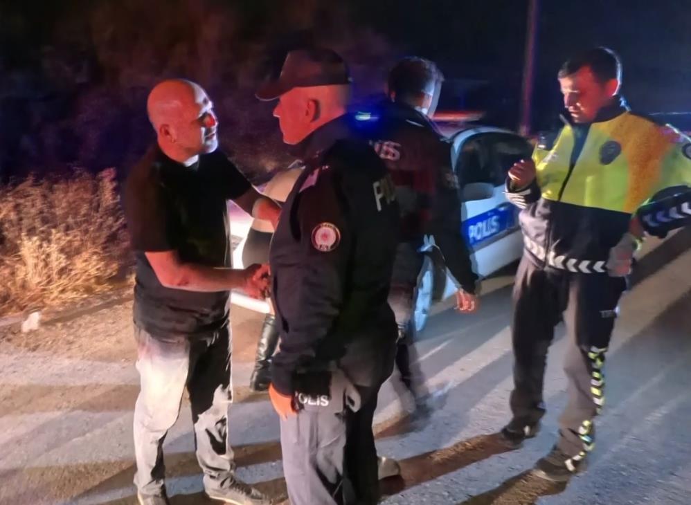 Polisetehditcezasizkalmadi