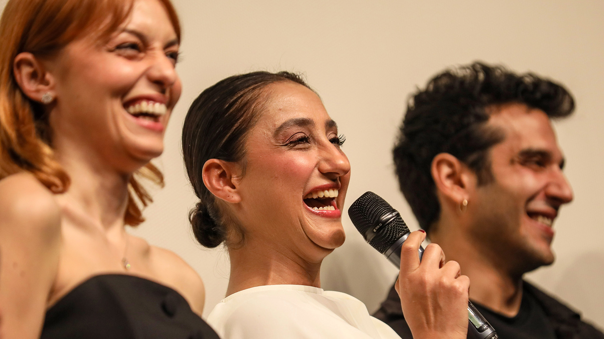 Unluoyunculargalaicinantalyayageldi