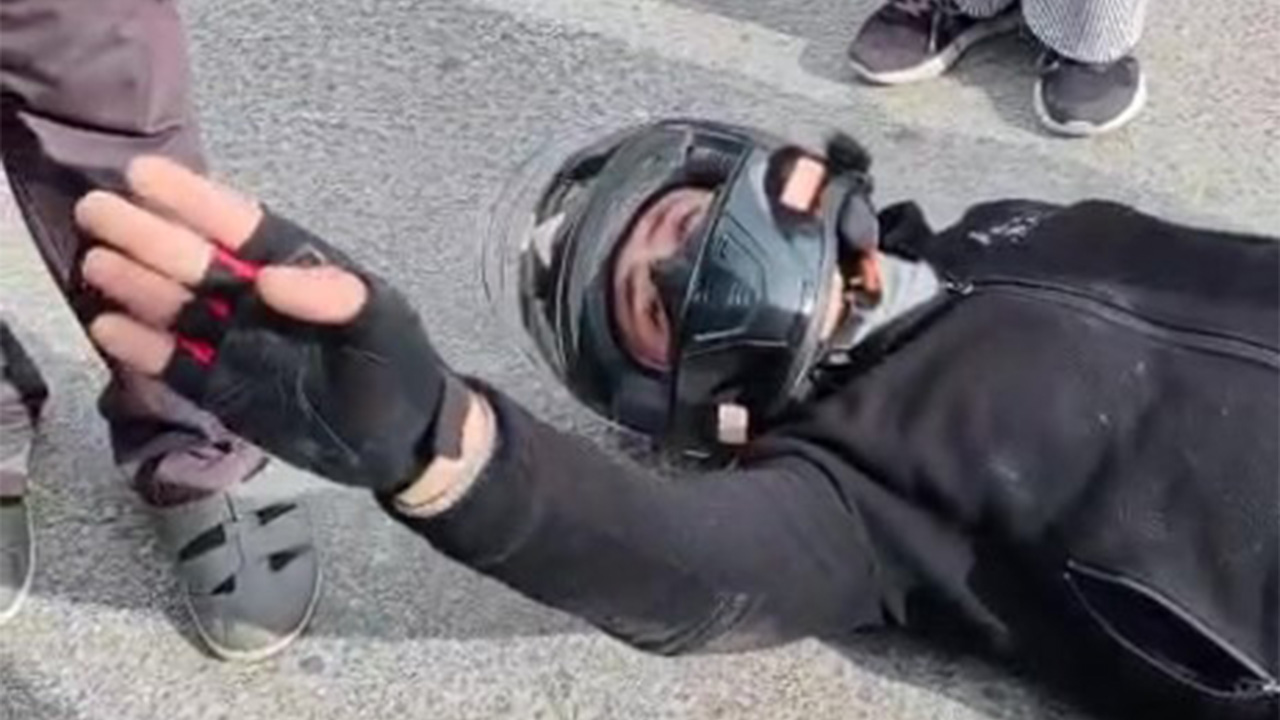 Aciicindeyatarkenbilecocugudusunduenonumlisio