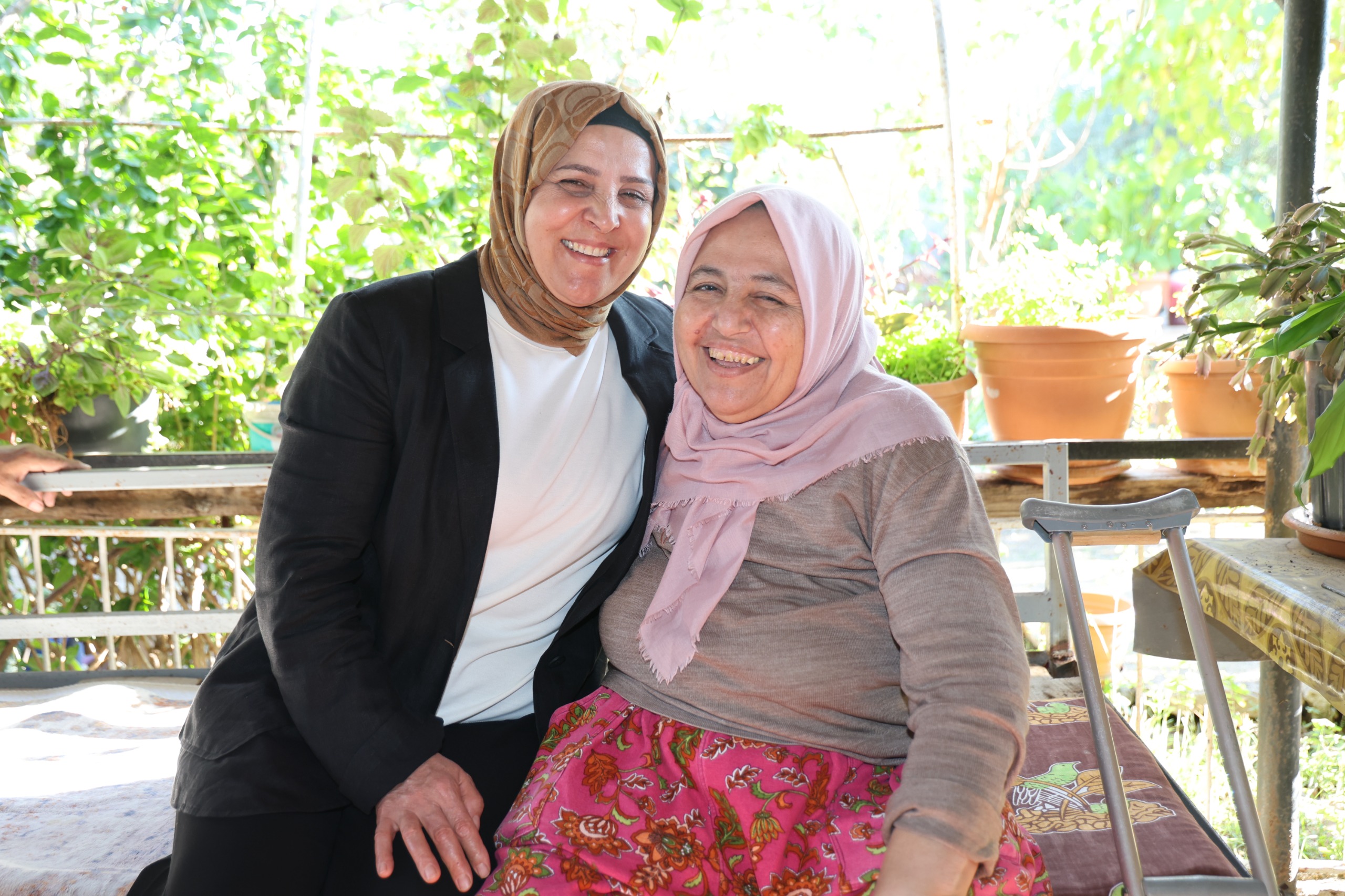 Aksudabaskaninesiyaslilariziyaretetti