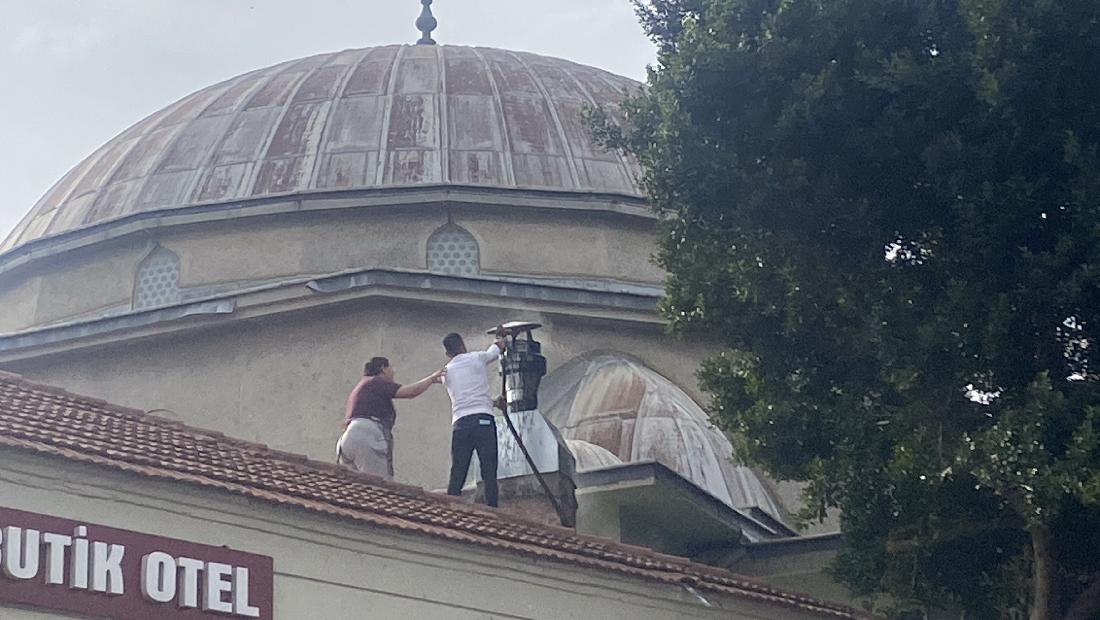 Antalyadacamiyiyangindumanibasti