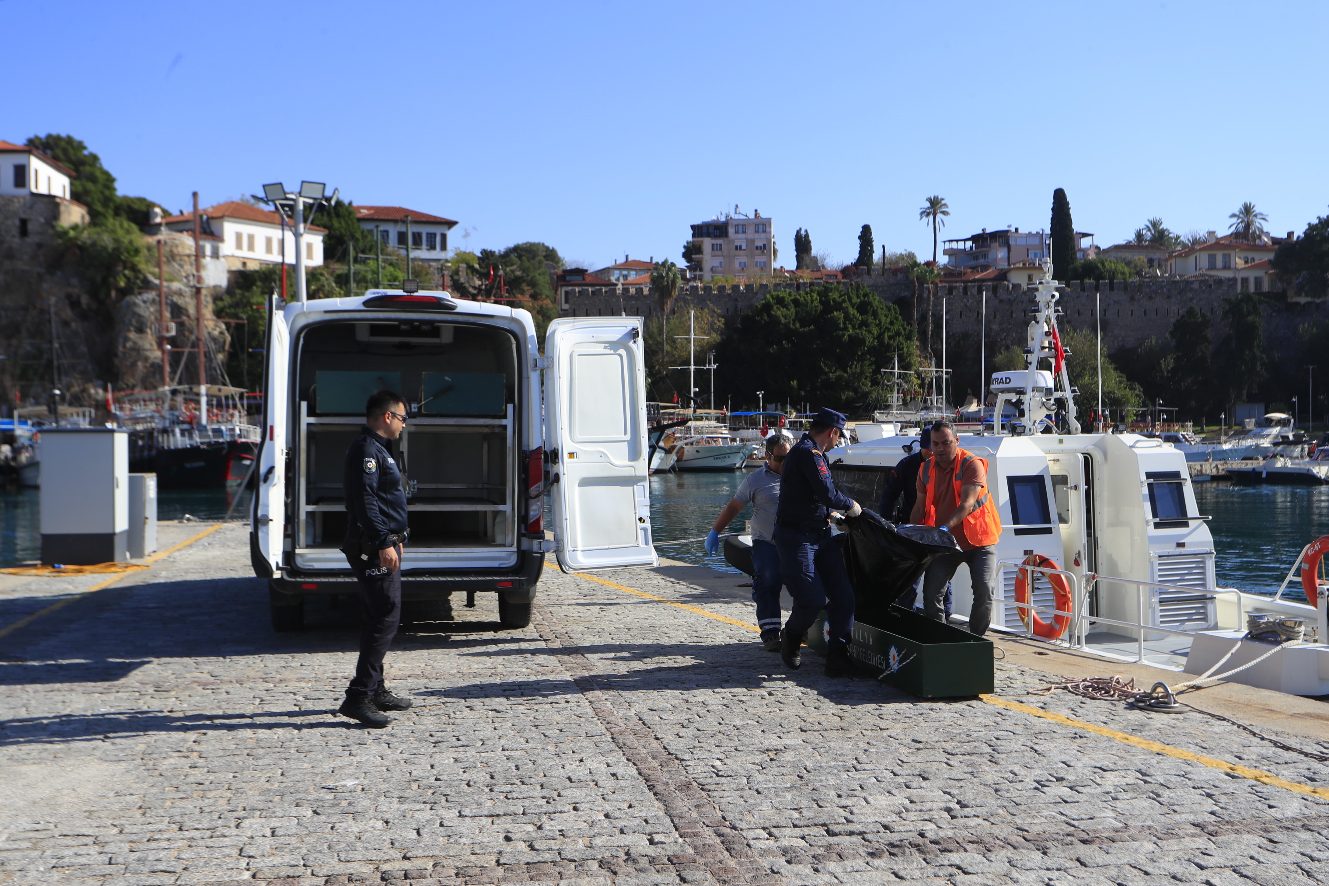 Antalyadadenizcansizbedenbulundu