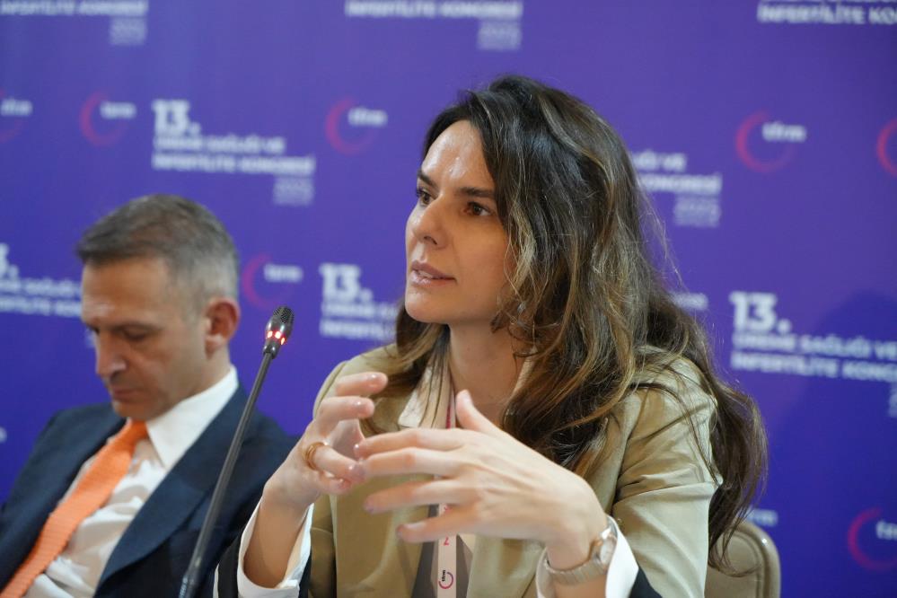 Antalyadaduzenlenenkongredeyumurtasaglıgıkonusuldu