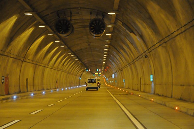Antalyanıntunelleribakımagiriyor
