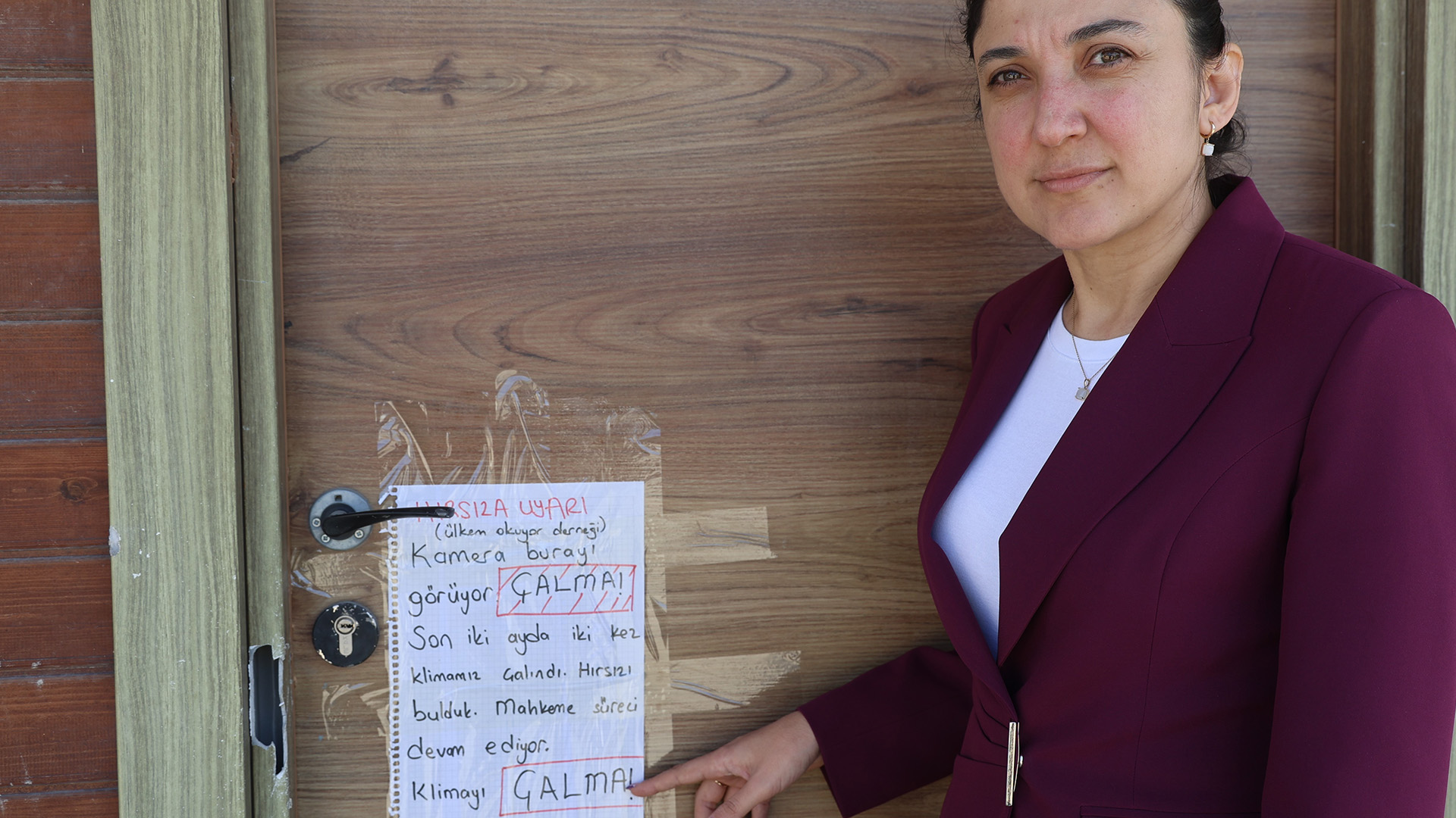 Cocuklarlutfencalmadiyenotbirakti