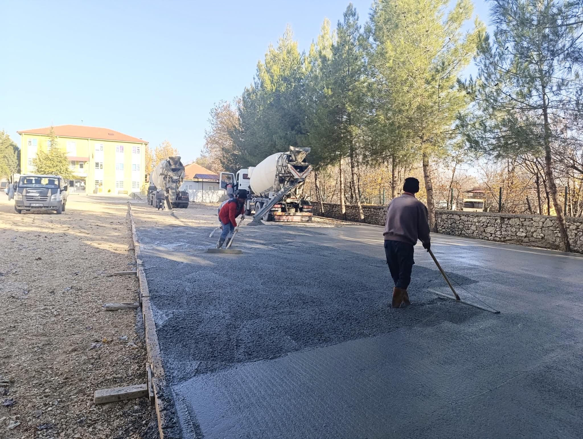 Elmalıdaokulsporsahasıyenileniyor