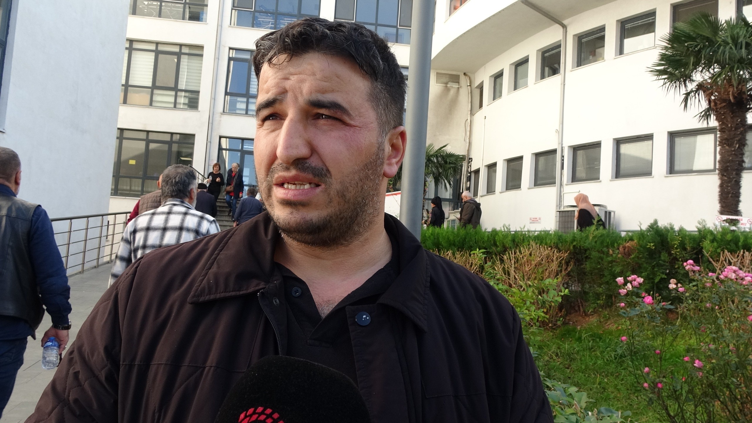 Esininsaldirisinaugradikonusamazhalegeldi