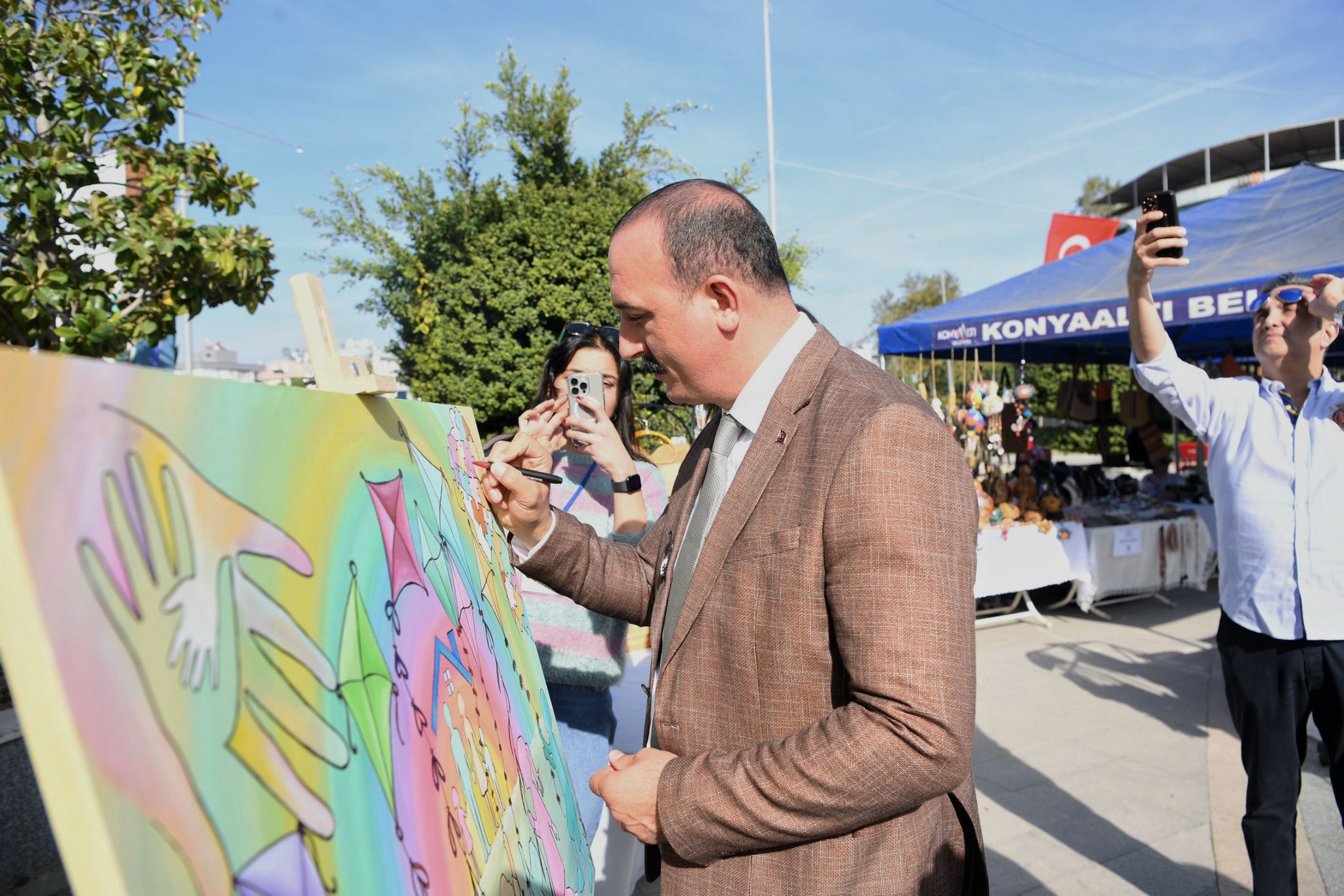 Kadinlarvecocuklaronplanda