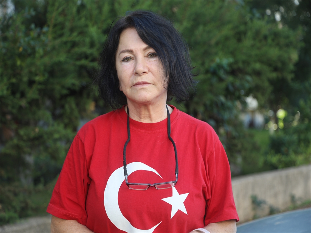 Kendisiniisinsanidiyetanitansahisinsanlaridolandirdi