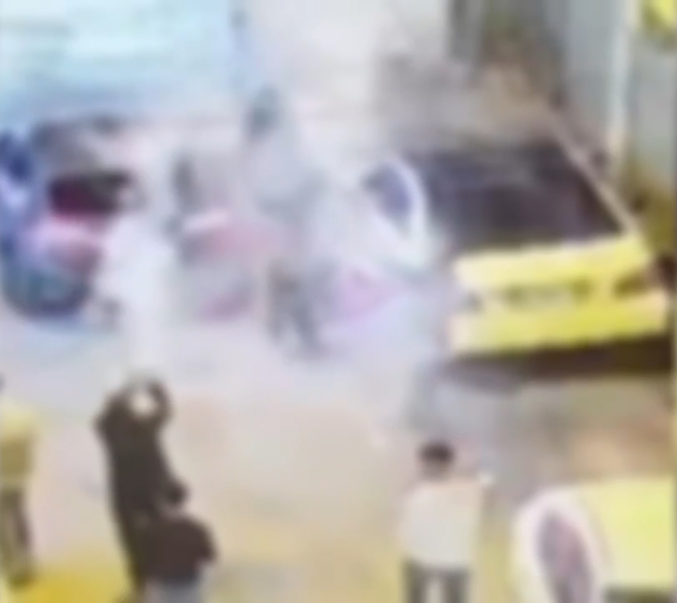 Kizistemetorenindeeglencesinehavaifisekattilarbinayiyaktilar